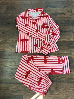 Women’s Red & White Striped Bow Pajama Set